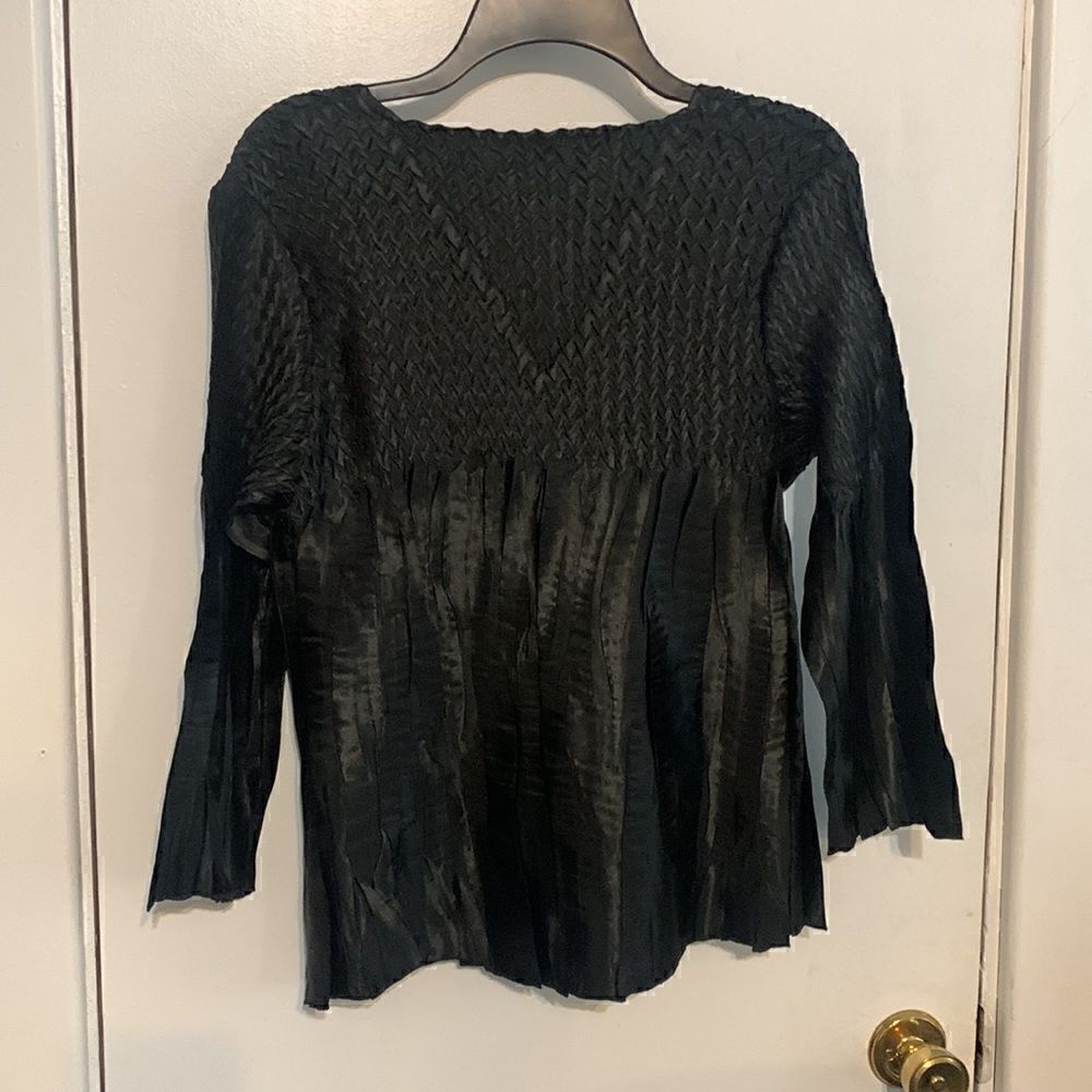 Essentials by Milano black long sleeve blouse Size Large - Picture 6 of 6